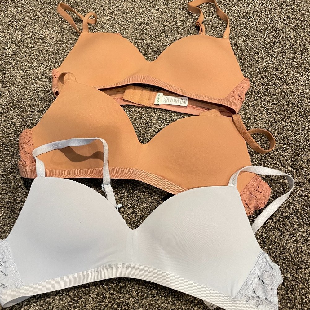 Lot of 3 aerie 32A Wireless Bras